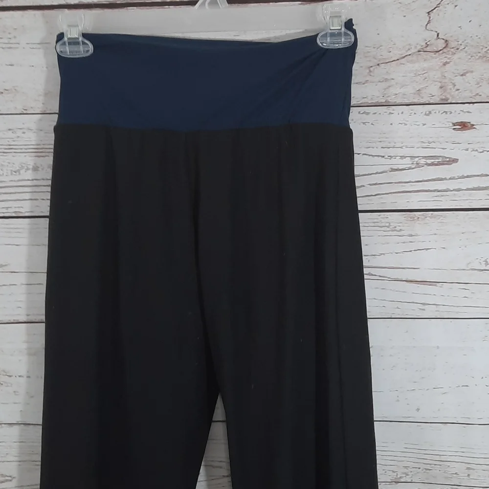 5/$10 No Boundaries Leggings/ Lounge Pants - Picture 5 of 7